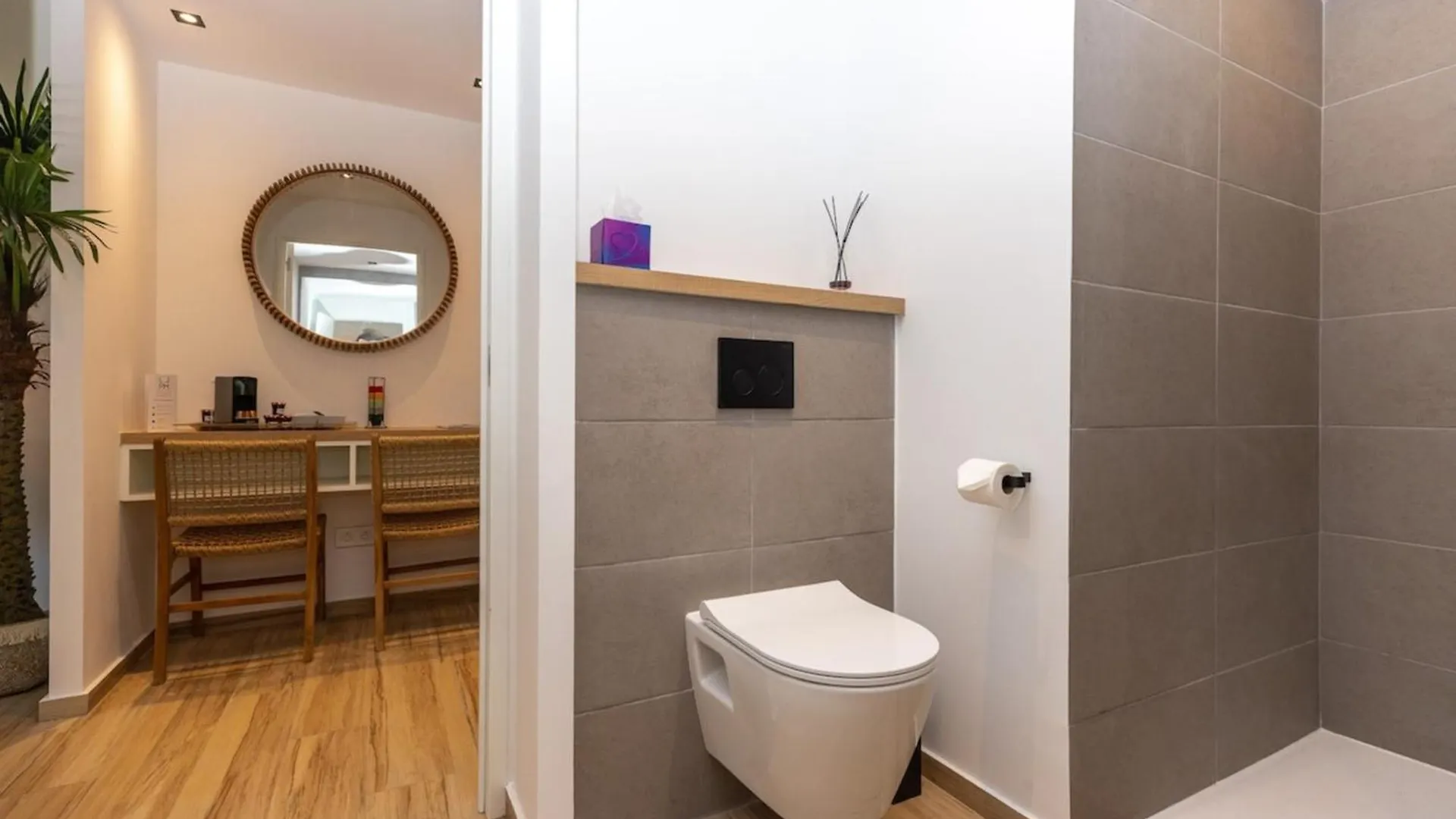 Luxurious Studio Alamanda Resort Orient Bay 0*,
